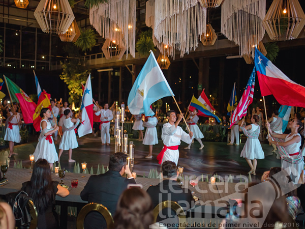 Tercera Llamada: Show de homenaje a paises asistentes a evento internacional