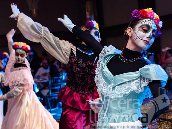 Show de catrinas para día de muertos